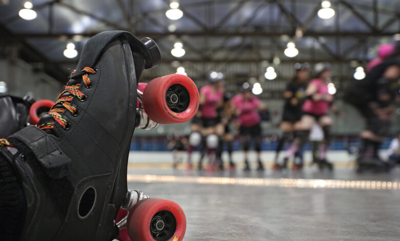 Improve Your Roller Derby Skills With Inline Speed Skating